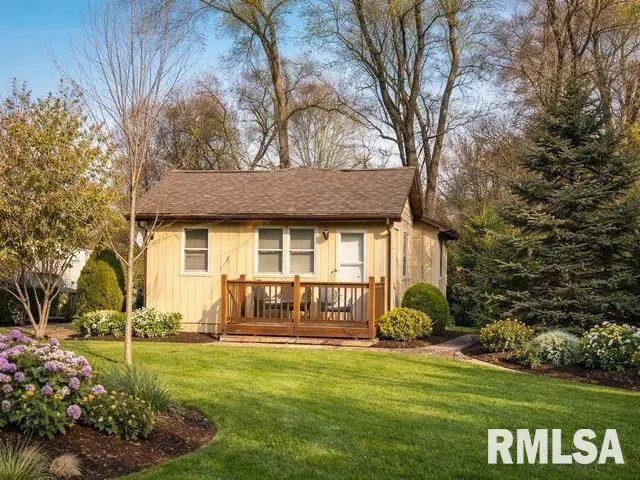 3407 W Grimson Avenue, Peoria, IL 61607 - #3