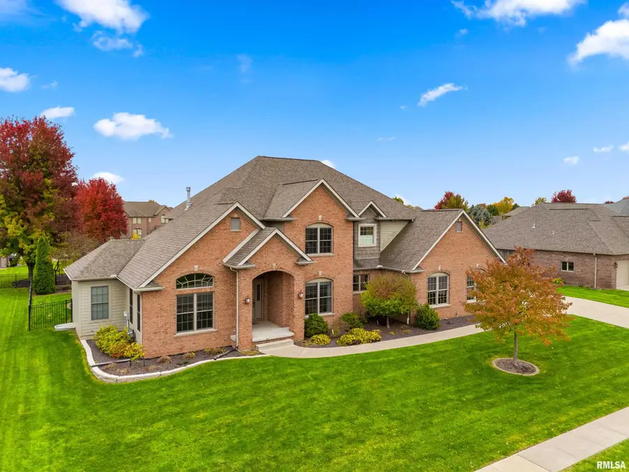 71 Sapphire Point, Morton, IL 61550 - #2