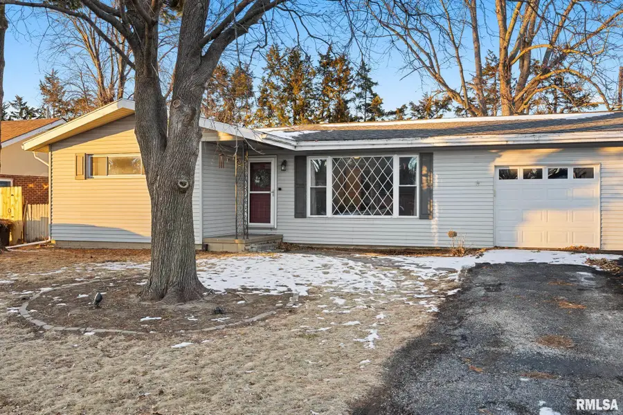 631 W Laclaire Lane, Peoria, IL 61614 - Image #2