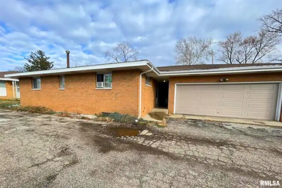 3820-3822 N Sheridan Knolls Court #2, Peoria, IL 61614 - Image #2