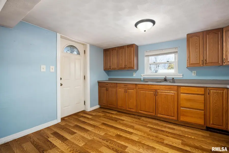 1908 Commonwealth Avenue, Pekin, IL 61554 - #2