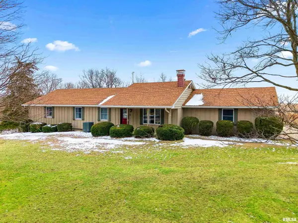 1522 N Stone School Road, Elmwood, IL 61529