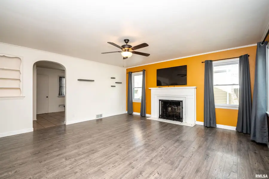 2507 W Moss Avenue, Peoria, IL 61604 - Image #2