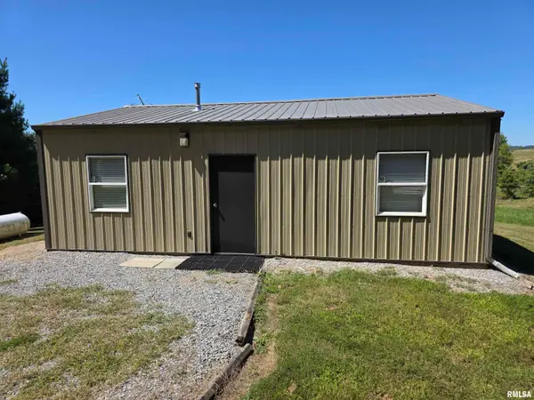 28 Simpson Lane, Elizabethtown, IL 62931