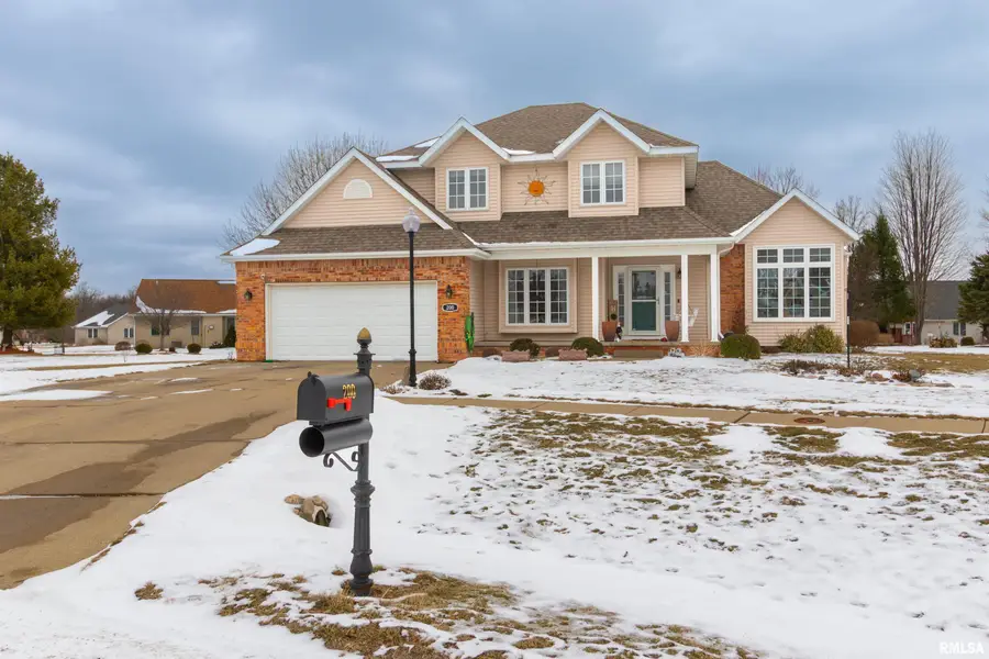 200 Dogwood Lane, Pekin, IL 61554 - #2