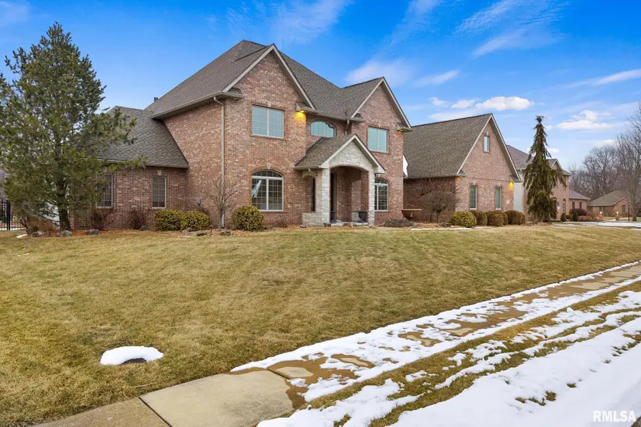 31 Sapphire Point, Morton, IL 61550 - #2