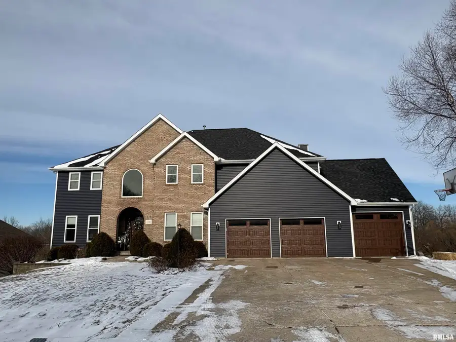 1332 N Independence Court, Germantown Hills, IL 61548 - Image #2