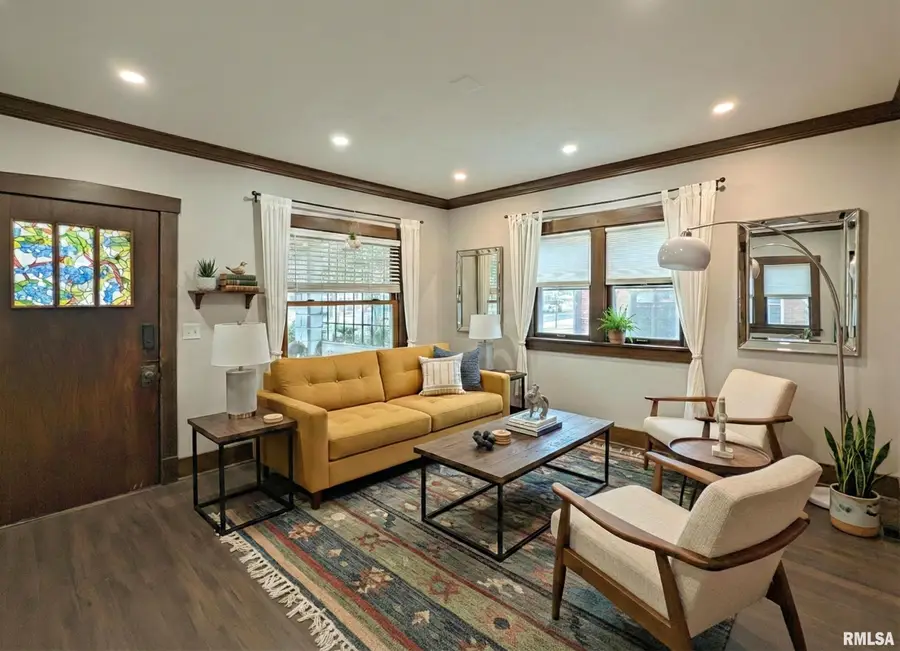 2008 W Clarke Avenue, Peoria, IL 61604 - Image #2