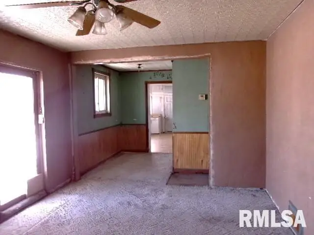 14019 N Edgewater Drive, Chillicothe, IL 61523 - #3