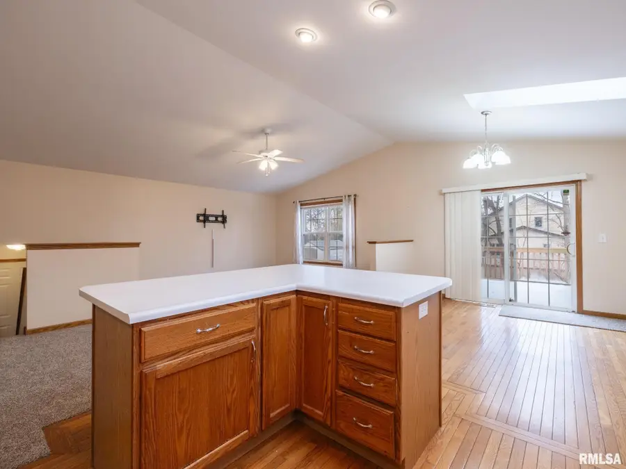 4306 Carrousel Lane, Peoria, IL 61615 - Image #2