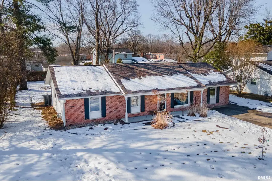 104 N Rod Lane, Carbondale, IL 62901 - #2