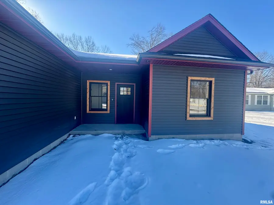 207 Rowatt Street, Cambria, IL 62915 - #2