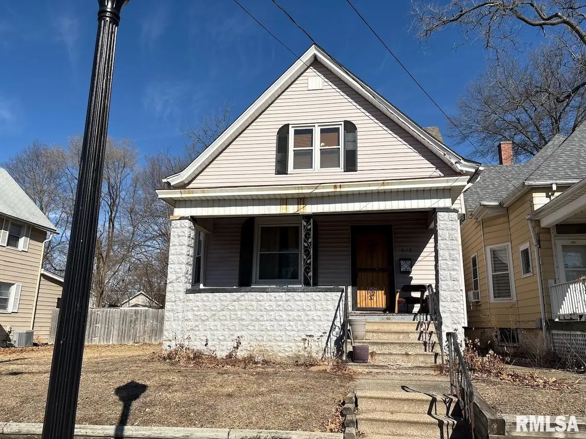 829 E Mcclure Avenue, Peoria, IL 61604 - #1