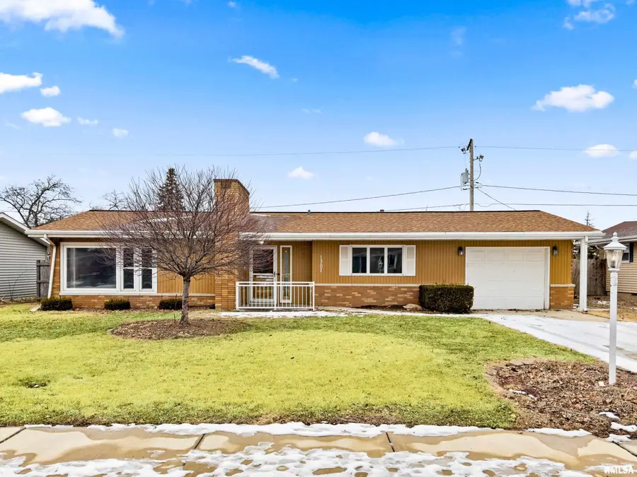 1307 Bobolink Drive, Washington, IL 61571 - Image #2