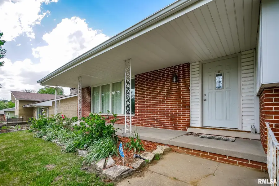 209 E Northridge Lane, Peoria, IL 61614 - Image #3