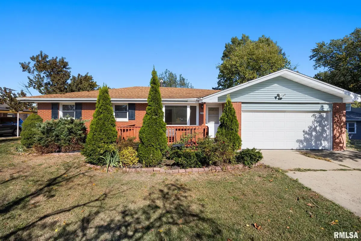 801 W Shermoor Street, Peoria, IL 61614 - #1