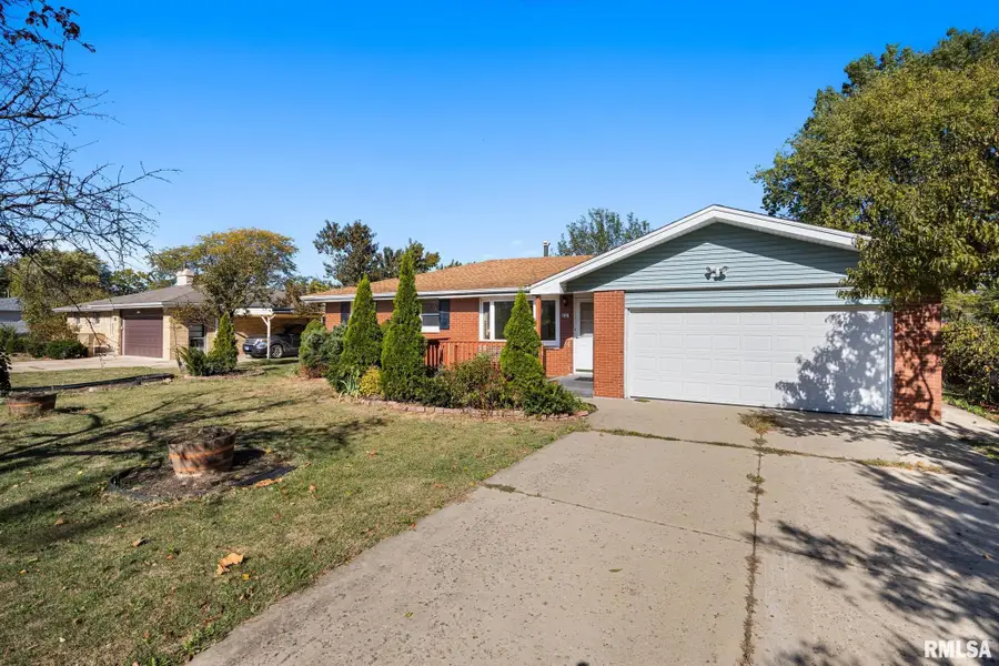 801 W Shermoor Street, Peoria, IL 61614 - #2