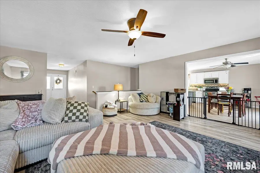 1721 W Geneva Road, Peoria, IL 61615 - #3