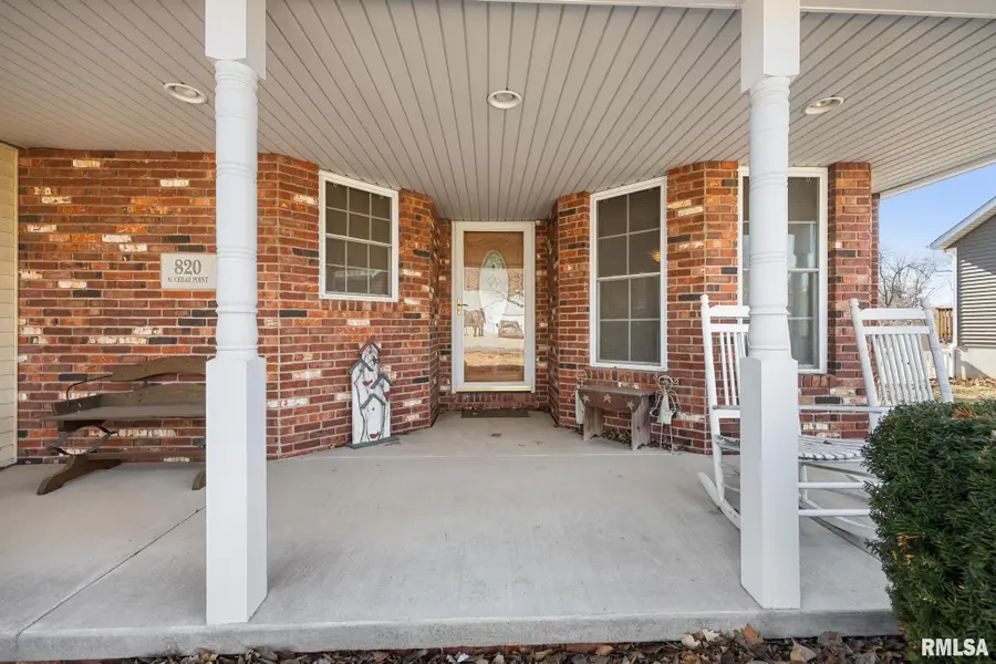 820 W Cedar Point Court, Peoria, IL 61607 - #3