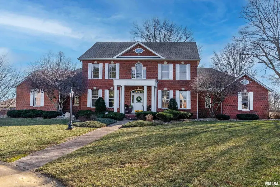 2101 Windsor Drive, Marion, IL 62959 - #2