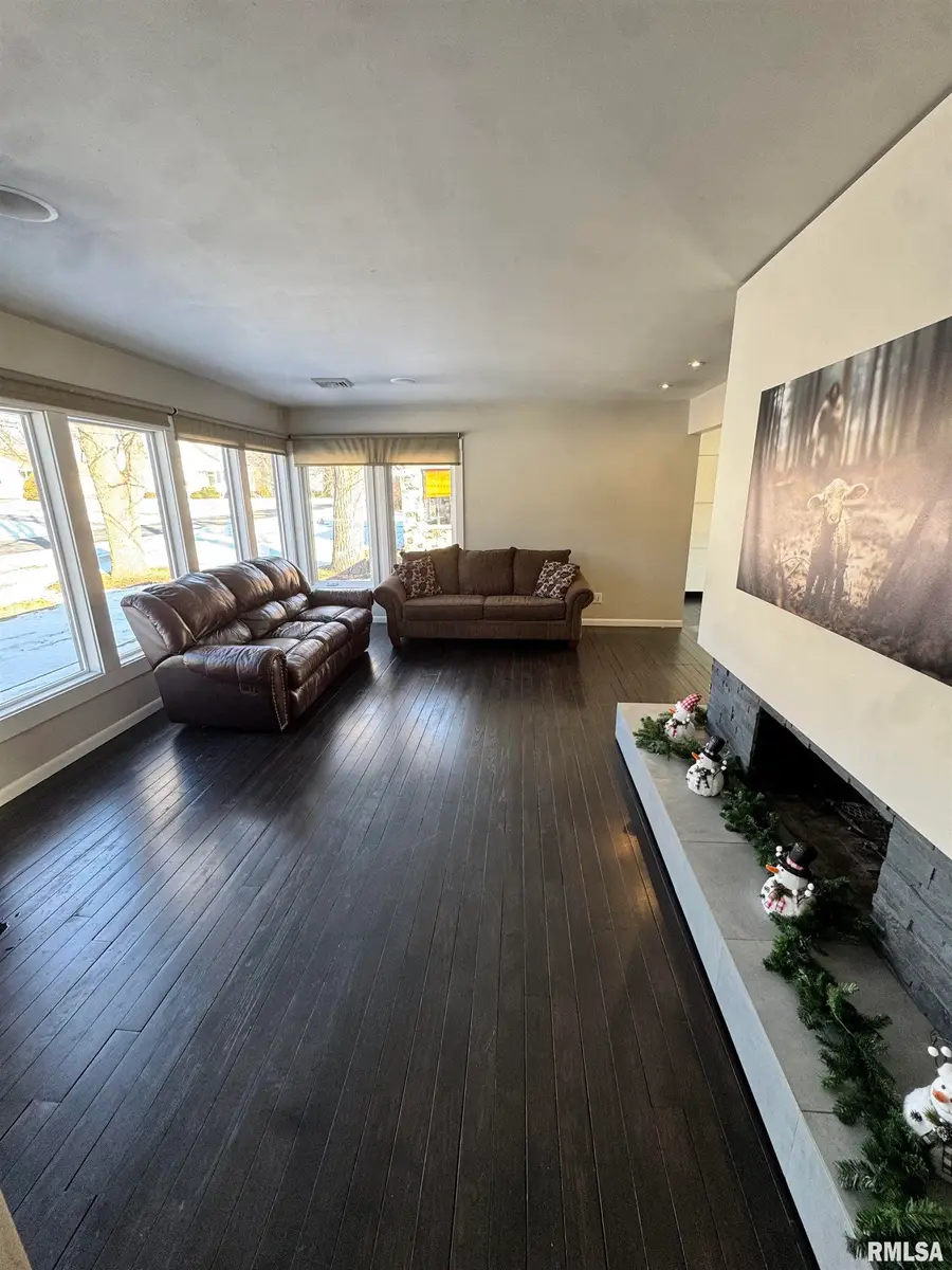 310 E Leo Street, Eureka, IL 61530 - #2