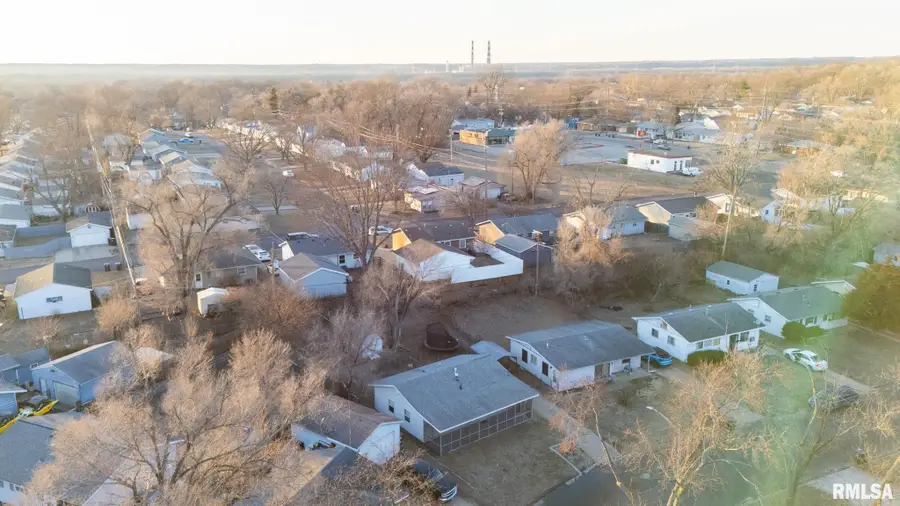 1503 Augusta Street, Pekin, IL 61554 - #2