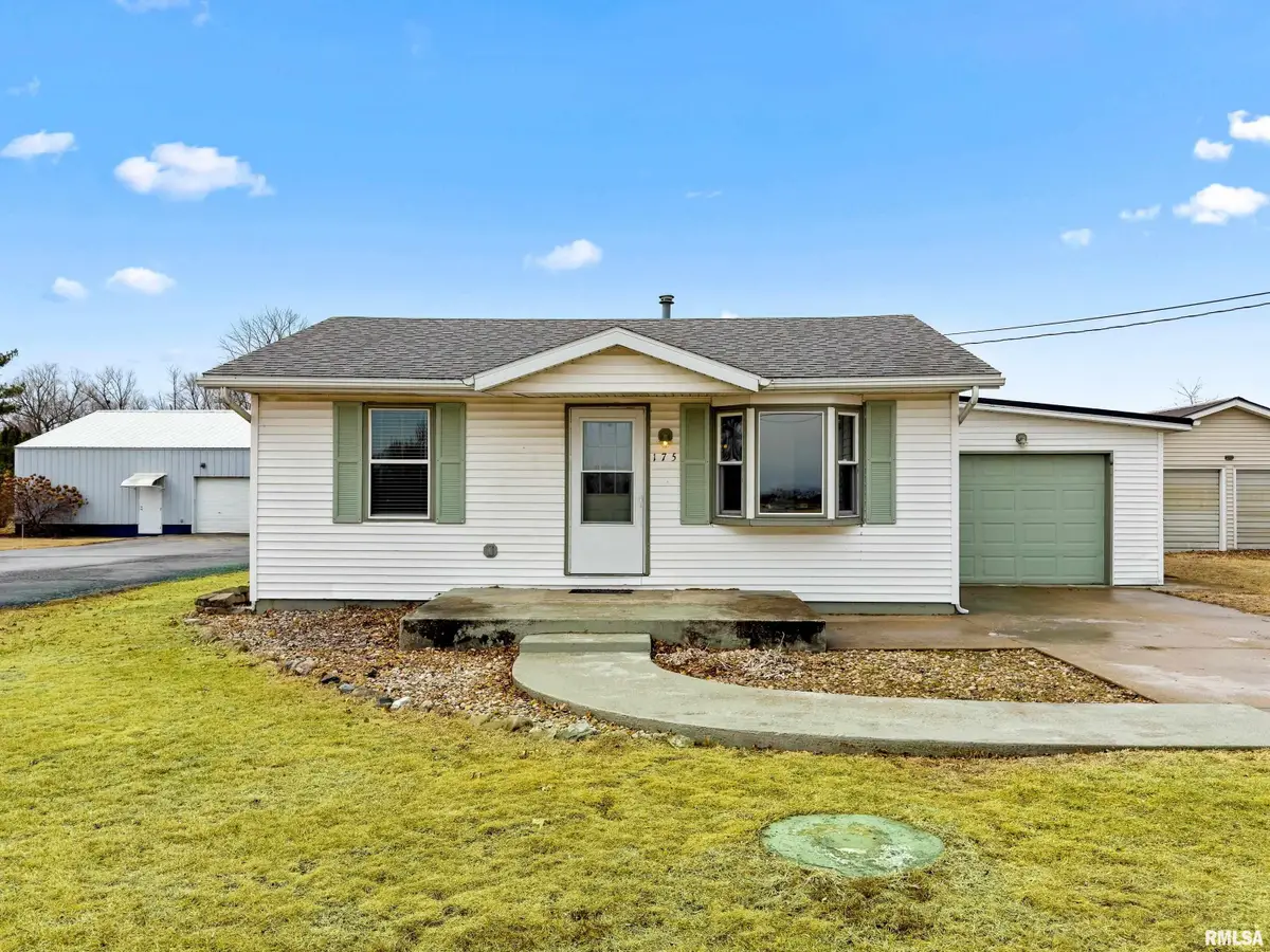 175 N 20th Avenue, Canton, IL 61520 - #1