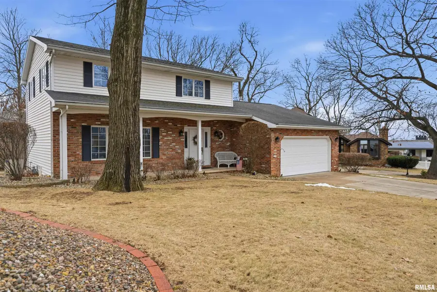 123 Royal Vista Drive, East Peoria, IL 61611 - #2