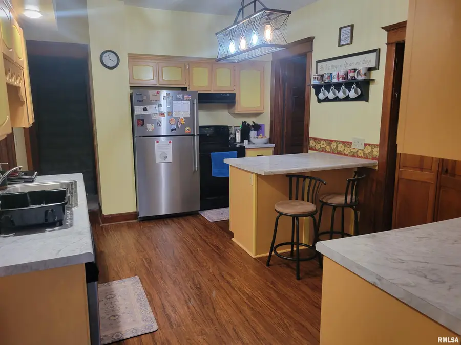 394 E Hurst Street, Bushnell, IL 61422 - #3