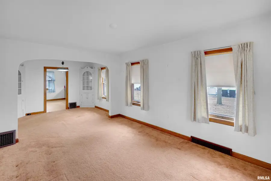 716 W Walnut Street, Chillicothe, IL 61523 - #3