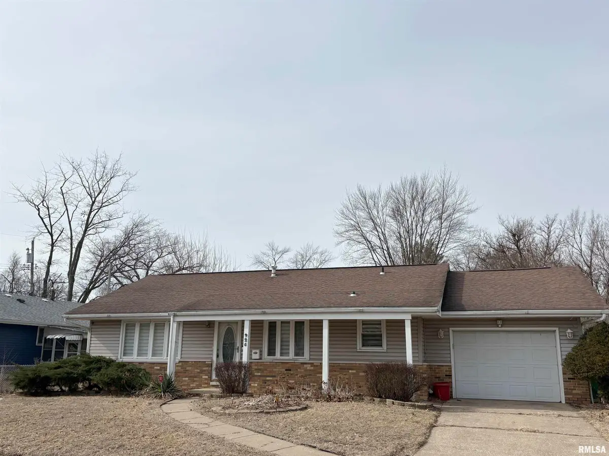 925 S Manual Avenue, Peoria, IL 61605 - #1