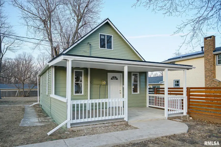 105 Groveland Street, East Peoria, IL 61611 - #3