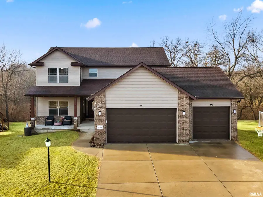 2714 W Stonehenge Court, Peoria, IL 61615 - #2