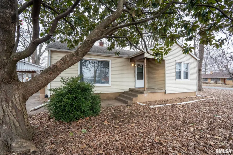 112 N 4th Street, Marion, IL 62959 - #2