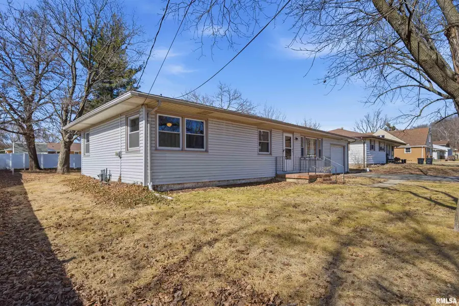 107 Raynor Street, East Peoria, IL 61611 - #2