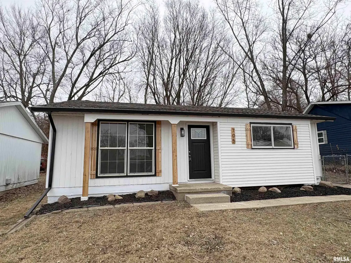 705 E Cox Avenue, Richwoods, IL 61615 - #1