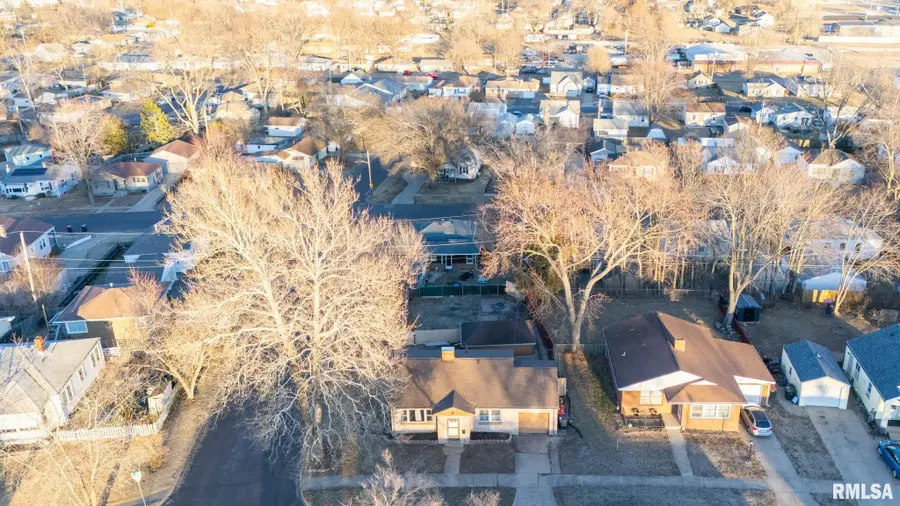 1200 S 9th Street, Pekin, IL 61554 - #2