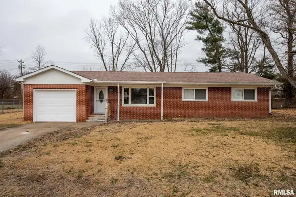 1500 E Gary Drive, Carbondale, IL 62902
