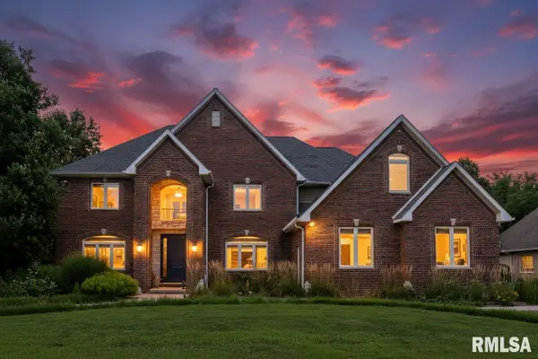 3015 W Pilgrims Way, Peoria, IL 61615