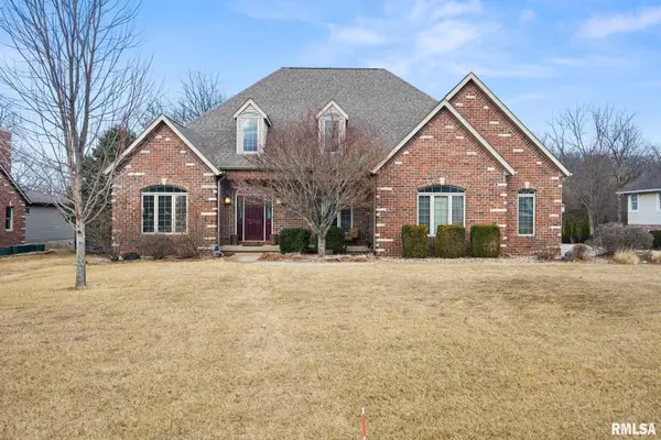 605 Mayfair Court, Germantown Hills, IL 61548