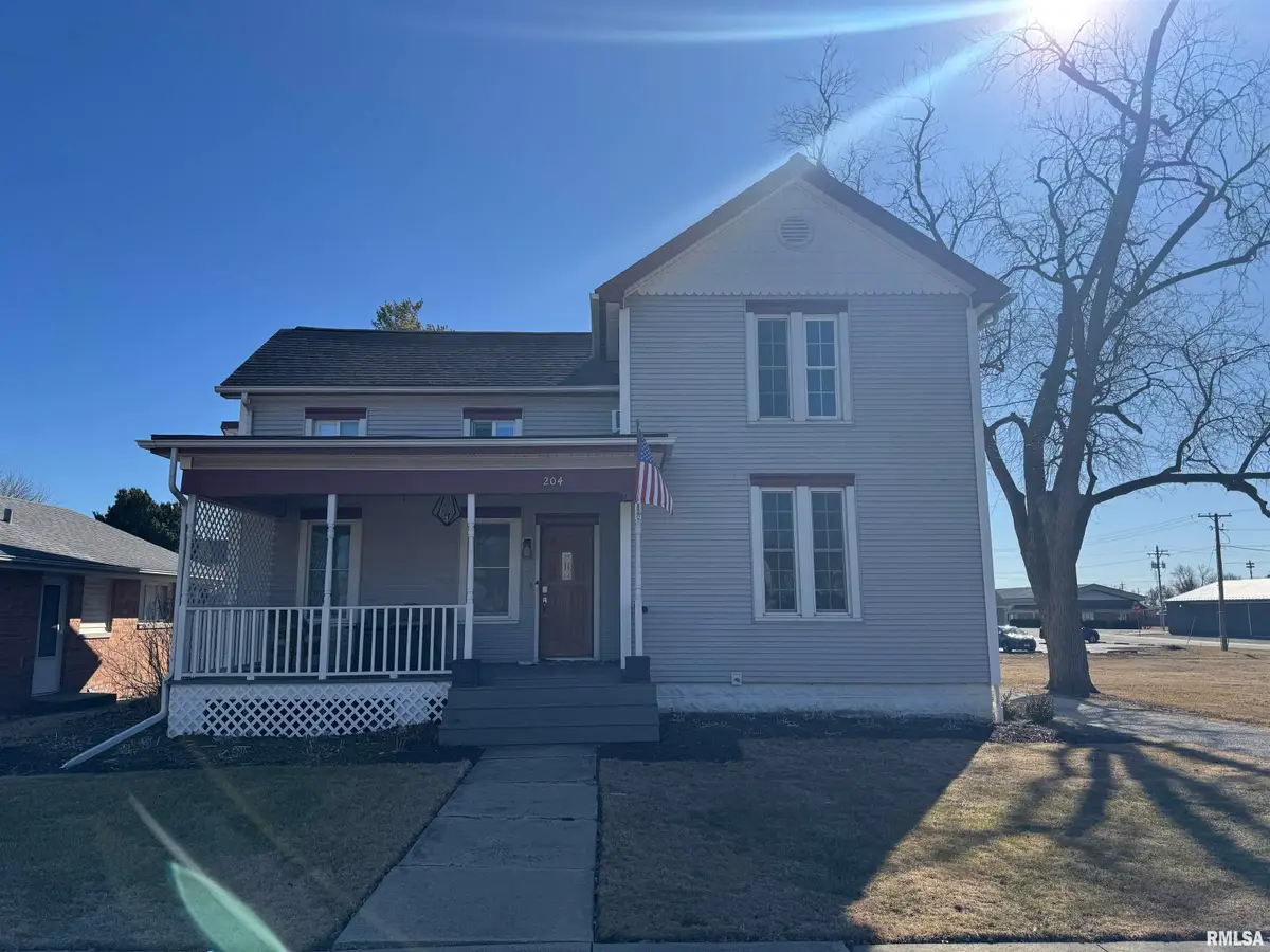 204 E 2nd Avenue, Deer Creek, IL 61733 - #1