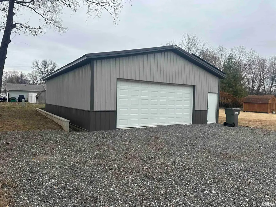 1010 Jeffrey Drive, Carterville, IL 62918 - #3