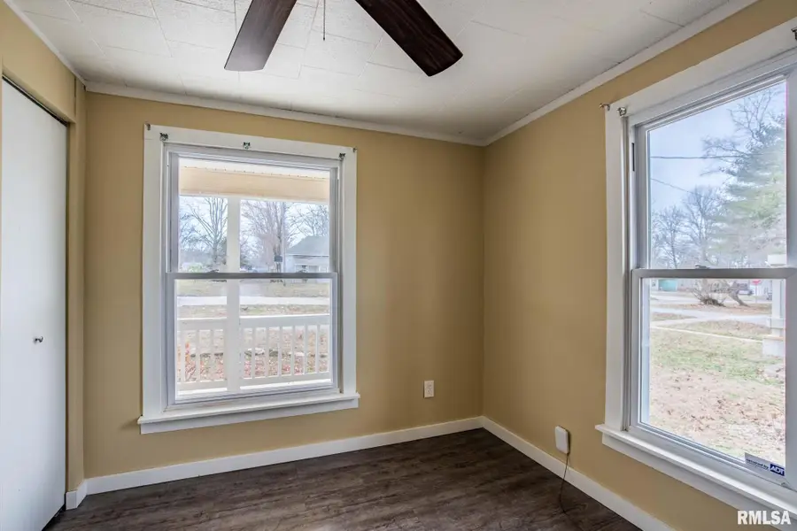 610 E Illinois Avenue, Carterville, IL 62918 - #3