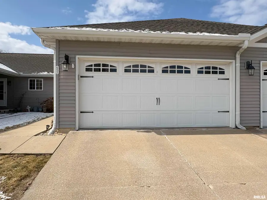 652 Bittersweet Avenue, Germantown Hills, IL 61548 - #3