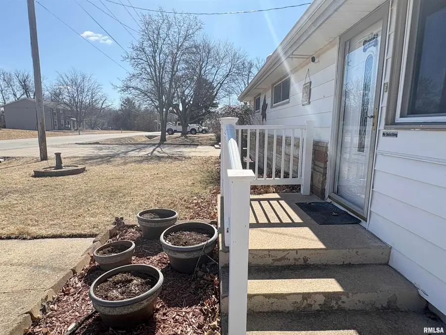 500 Ten Mile Creek Road, Germantown Hills, IL 61548 - #3