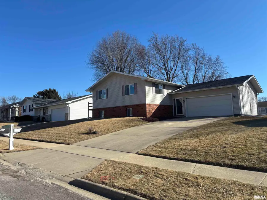 1726 W Grandridge Drive, Dunlap, IL 61525 - #2