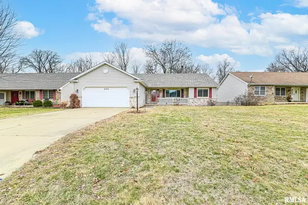 206 Lexington Drive, East Peoria, IL 61611