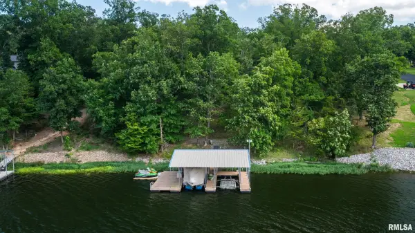 3645 Parrish Ridge Lane, Goreville, IL 62939
