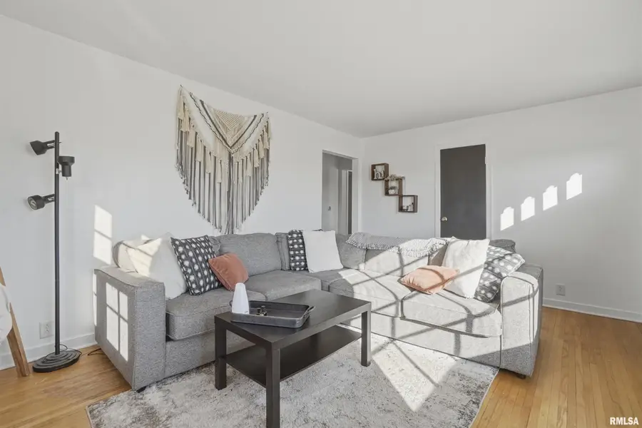 4921 N Everts Court, Peoria, IL 61614 - #2