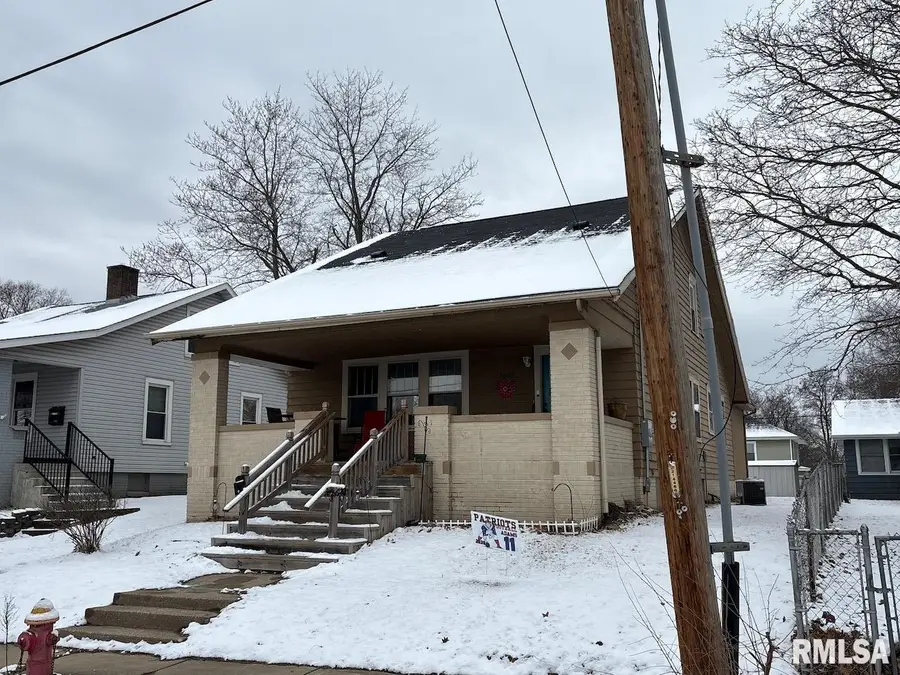 3905 N Vincent Avenue, Peoria Heights, IL 61616 - #2